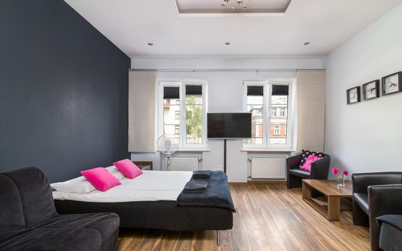 Rainbow Apartments 1 Krakow Ngoại thất bức ảnh