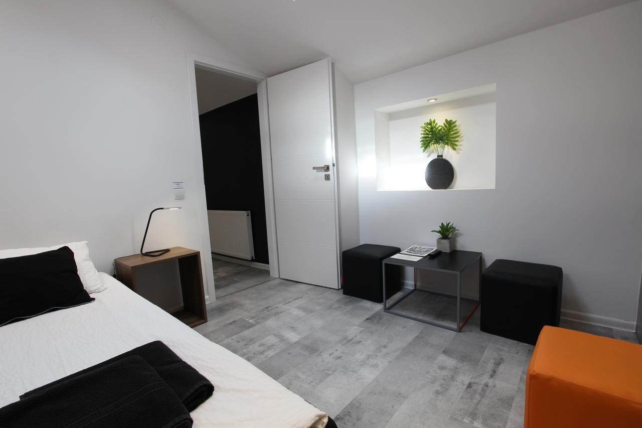 Rainbow Apartments 1 Krakow Ngoại thất bức ảnh
